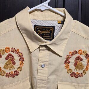 NWT Howler Brothers - Gaucho Snapshirt - Ring Around the Rooster - L